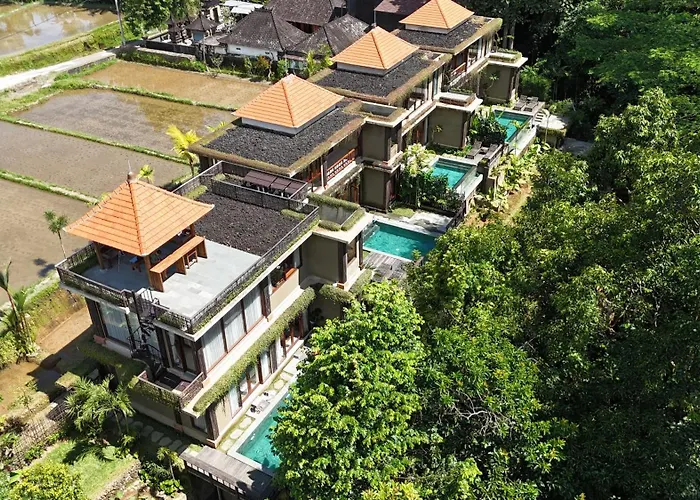 Karang Dukuh Villa