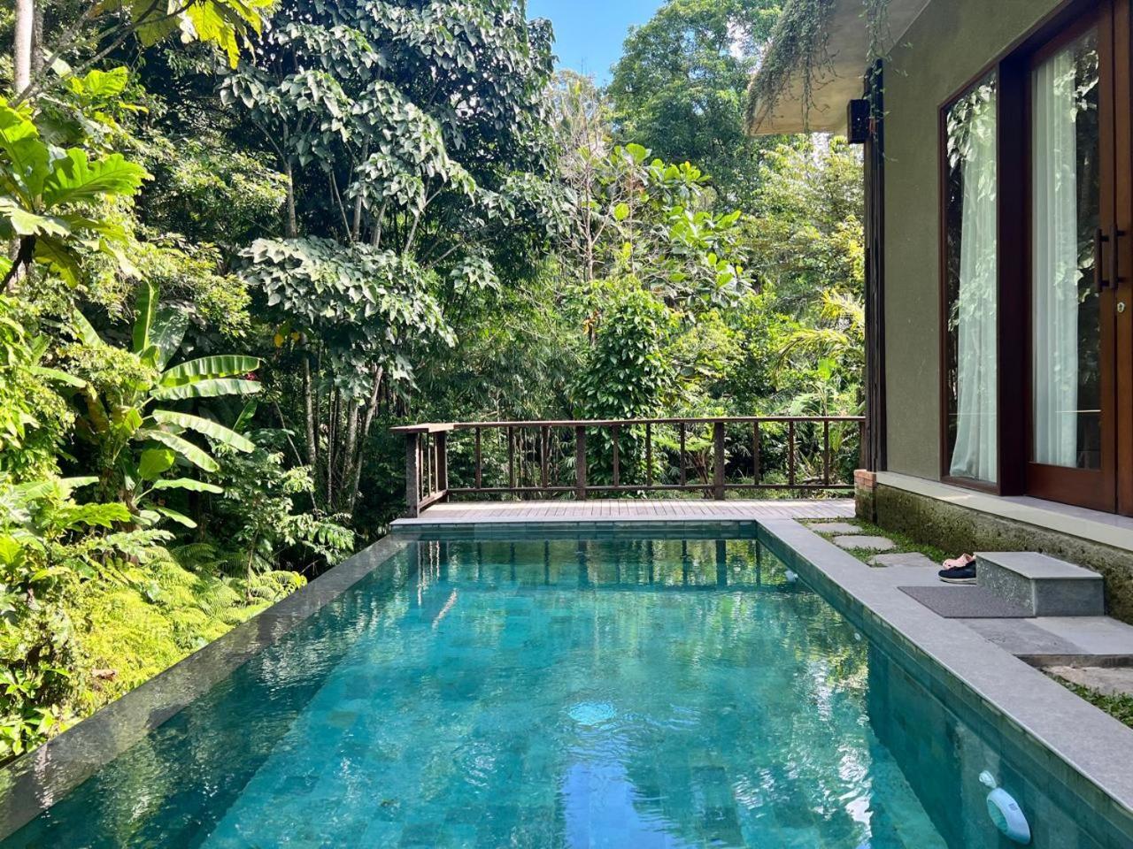 Karang Dukuh Villa