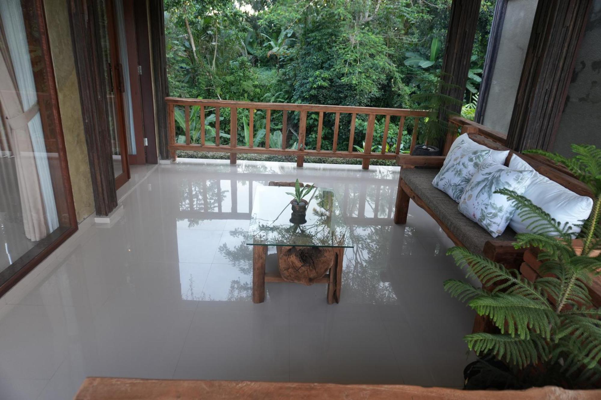 Villa Karang Dukuh *